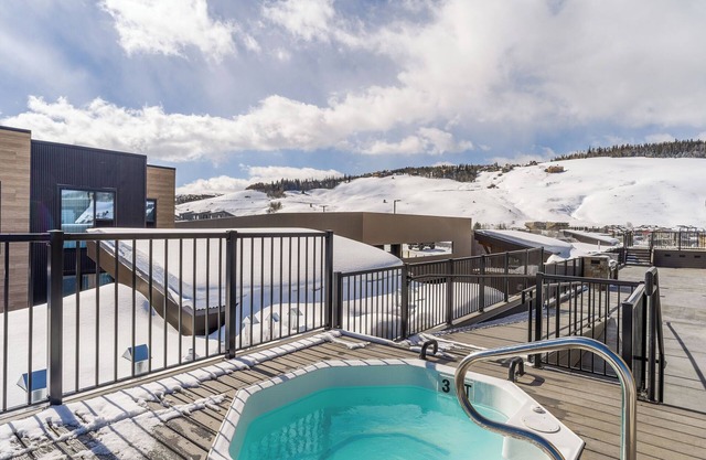 Skywalk Flats #203e By Summit County Mountain Retreats