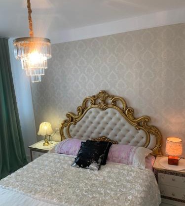 Slatina Cornisiei apartament central 2 camere și living