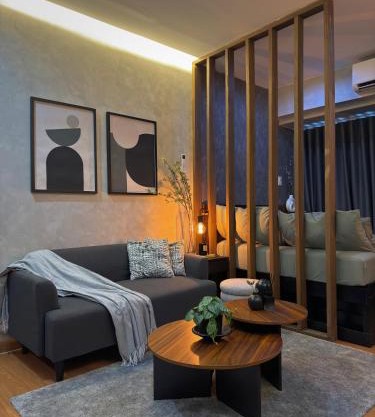 Sleek Designer Studio at Knightsbridge Residences