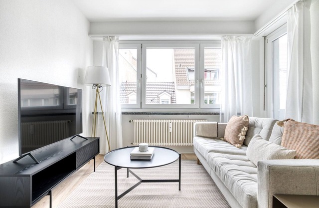 Sleek Iselin 2 Room w/ Storage, 1min to Local Market, by Blueground