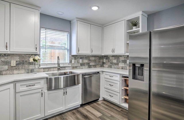 Sleek Rockwall Home Near Dtwn Dallas & Lake!