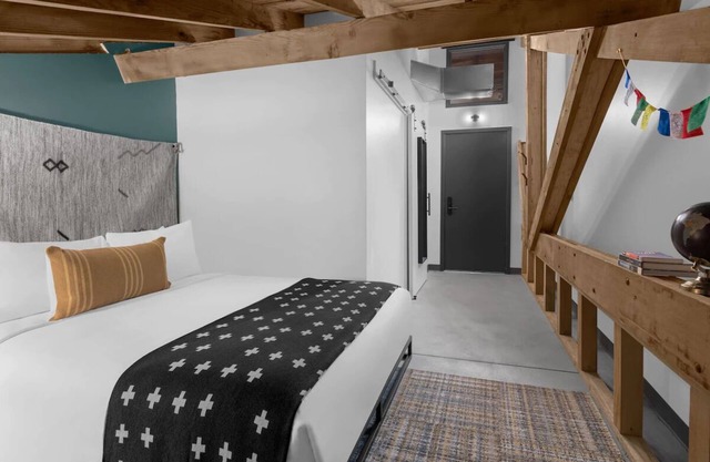 Sleek Urban Living at evo, Near Outdoor Activities, Dogs Are Allowed!