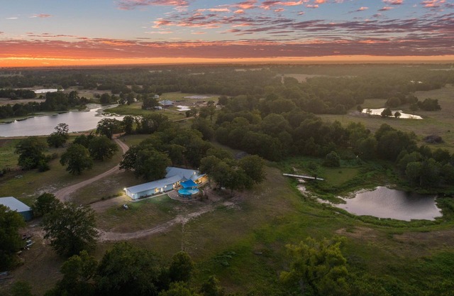 Sleep 40+ Lakeside Retreat on 53 Acre Ranch