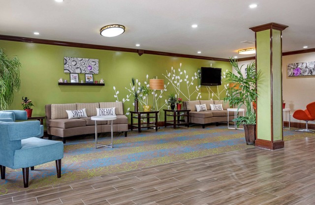 Sleep Inn And Suites Brunswick