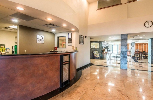 Sleep Inn & Suites