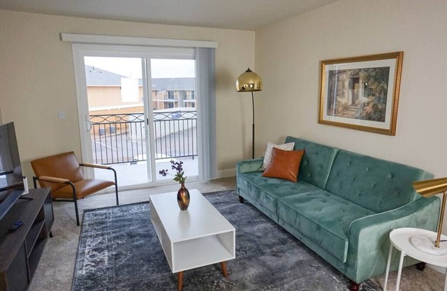 Sleepover: Upscale 1BD/1BA +Balcony - OKC