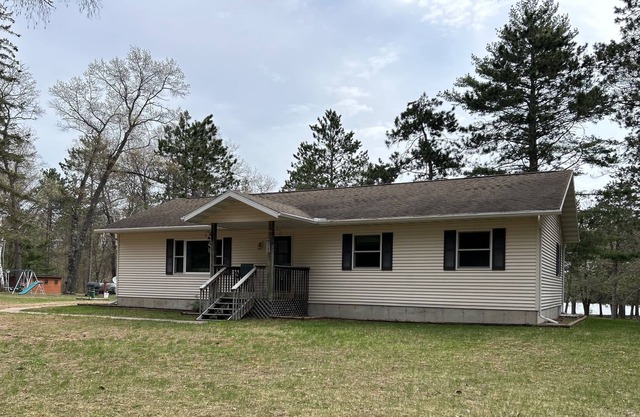 Sleeps 10, Dog Friendly, Great Family Getaway!