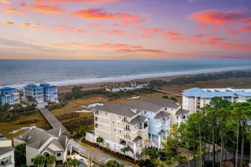 Sleeps 24 Priv Beach Boardwalk Pool Ocean View 24 Bradley Cir by AvantStay