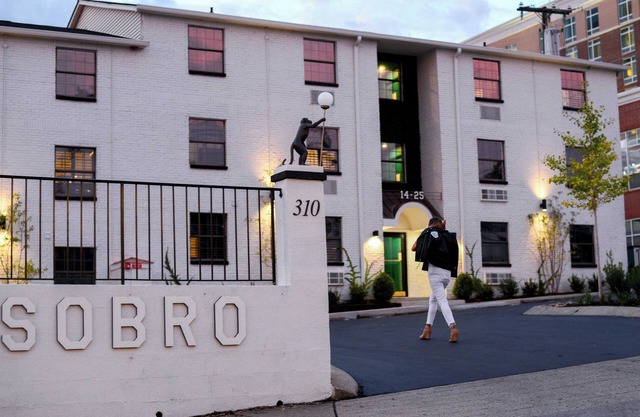 Sleeps 8 4 Sobro Suites w/Kitchens & Art, Walk to Broadway by Avantstay