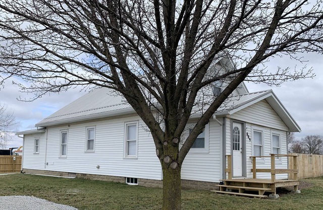 Sleeps 8 People, 3 Bedroom 2 Bathroom House Columbia City