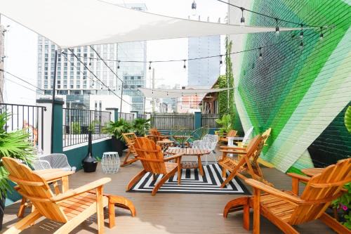 Sleeps 8 Walkable SoBro Suites w Local Art Vibes – by AvantStay