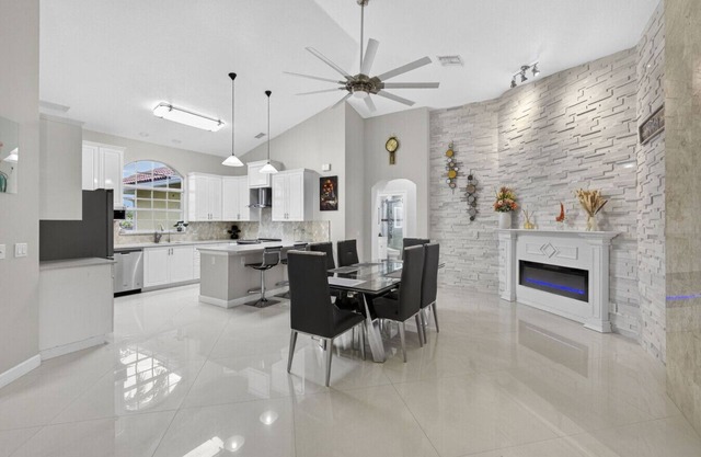 Sleeps 8 West Palm Large House Pet Friendly