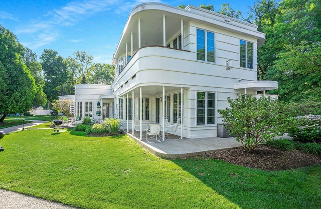 Sleepy Hollow Beach Resort introduces Gateway 49