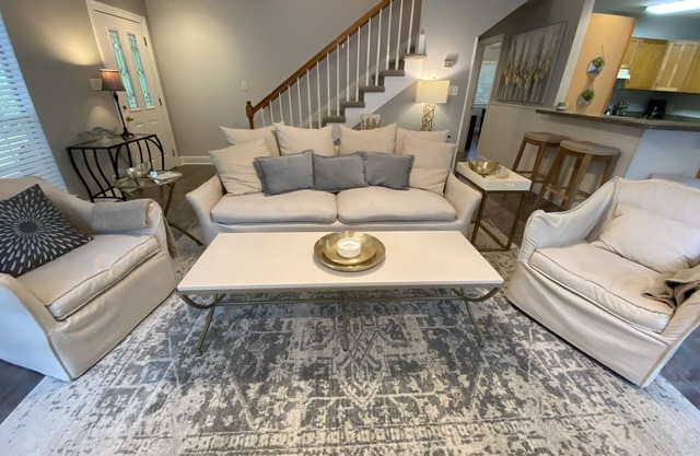 Sleepy Lagoon Cottage - On 30 lush acres & just minutes from Downtown Covington!