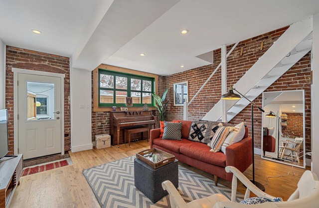 Sloan’s Lake One Bedroom Carriage House
