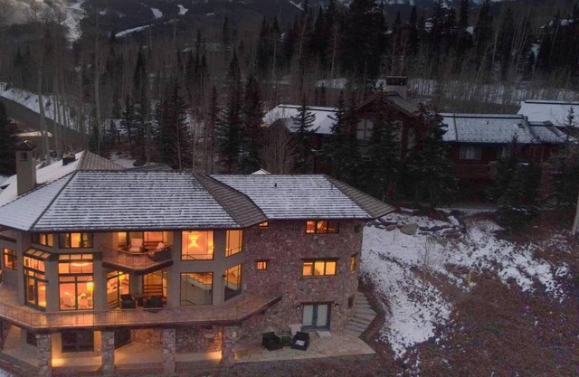 Slopeside Villa by Exceptional Stays