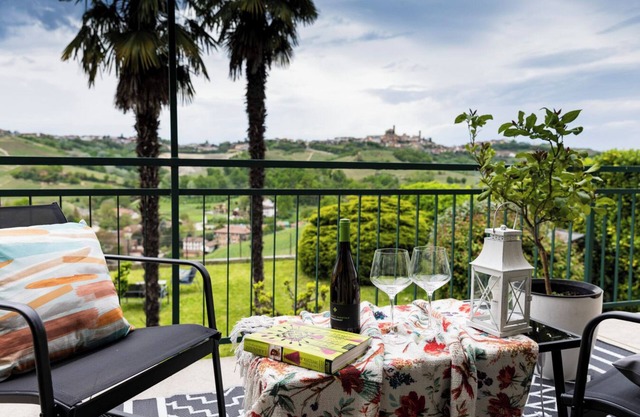 Slow Villa Barbara-your Holiday Home with private Pool and A/C in Langhe & Roero