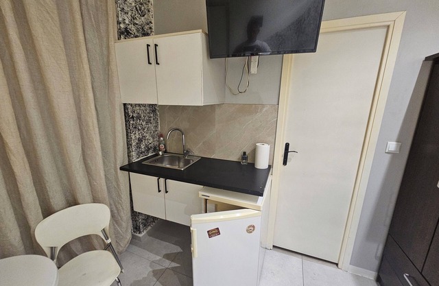 Small apartment 15sqm2 with AC in Egaleo