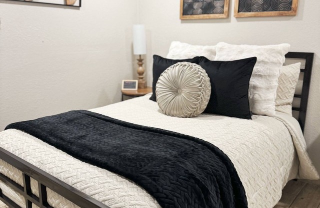 Small Full Apartment in Lrdo