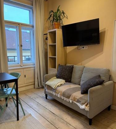 Small studio in hipster neighborhood