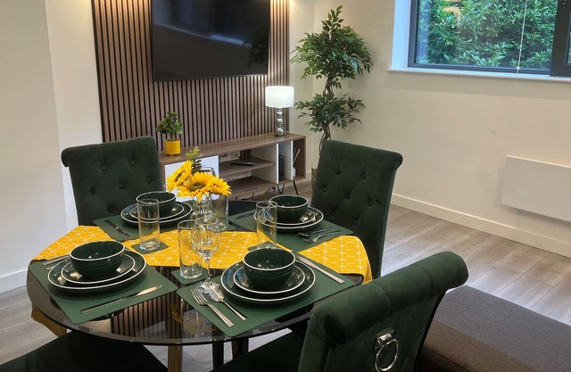 Smart, Secure, 4person Occupancy Apartment With Netflix & Amenities