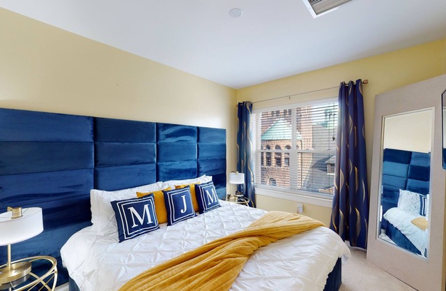 Smart TV Pool Full Kitchen 20min→Airport King