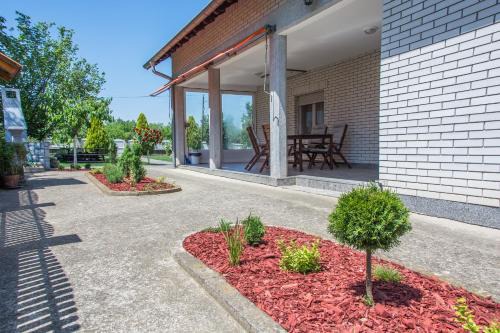 Smeštaj Vila Čair
