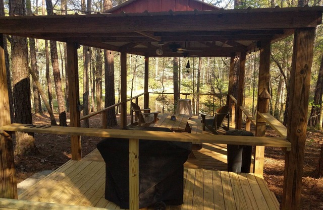 Smoke's Dogwood Hill Cabin