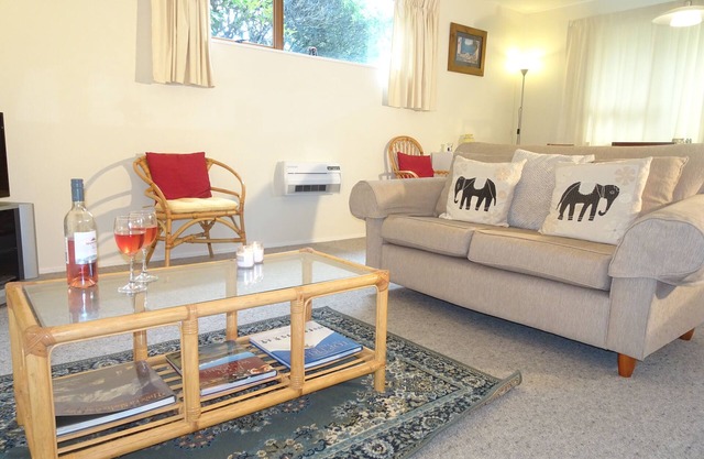Smokebush Cottage - Free WiFi