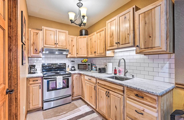 Smoky Mountain Vacation Rental w/ Deck!