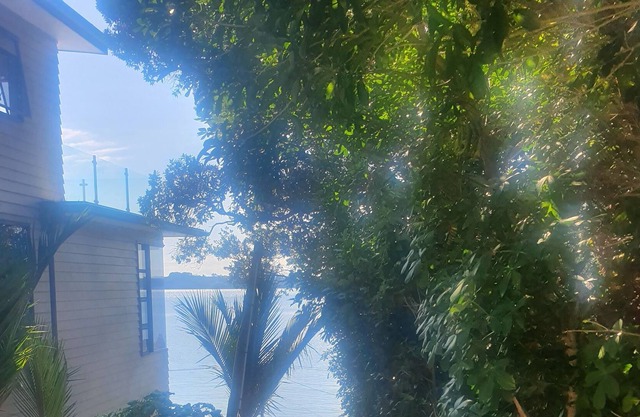 Snells Beach secluded bush and seaside apartment with FREE WiFi