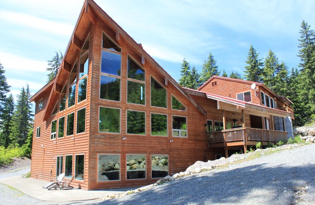 Snoqualmie Pass Lodge - Entre el lago Kachess y la estación de esquí Snoqualmie Pass