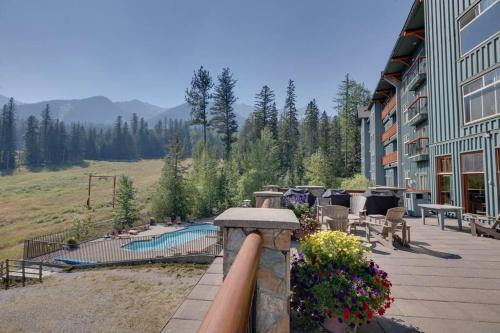 Snow Creek Lodge by StayIn