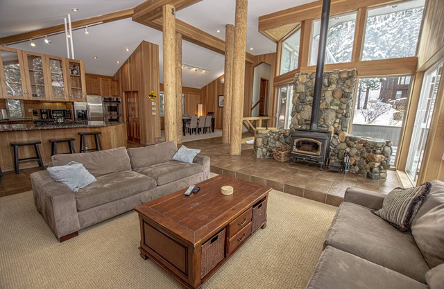 Snow Crest by Hauserman Rentals