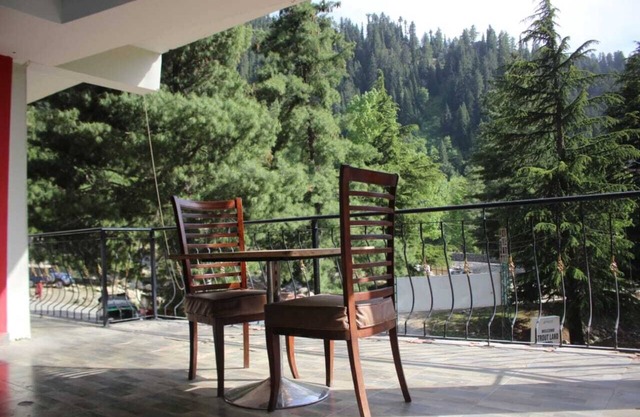 Snow Crest Lodges