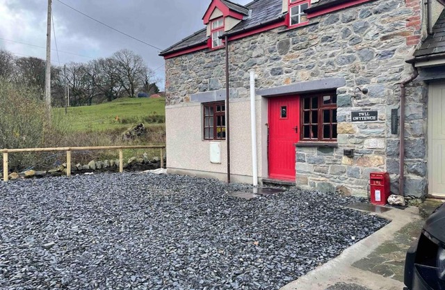 Snowdon Cottage Llanberis Tucked Away In The Mountains Of Snowdonia