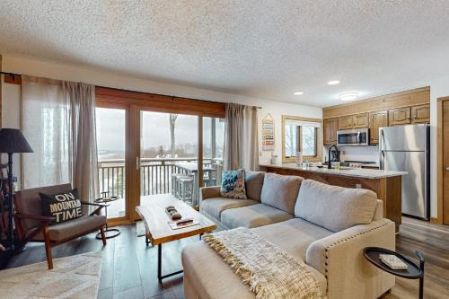 Snowshoe Condo