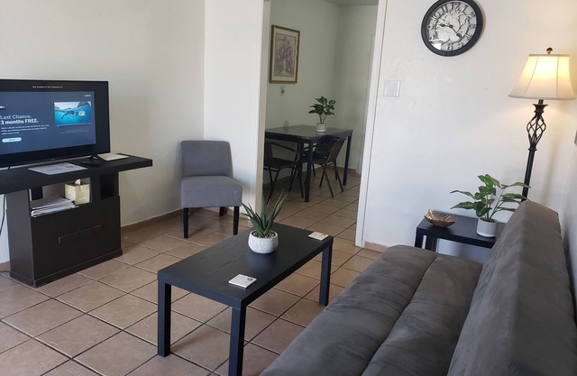 Snug Apartment