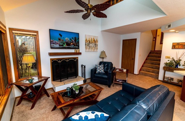 Perfect Location! Semi Private Pool, Walk to Golf, Resort, Paths! Dog Friendly!