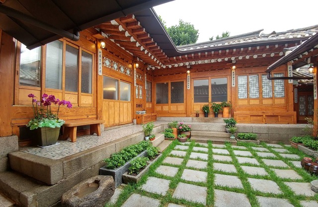 So Hyeon Dang Hanok Guesthouse