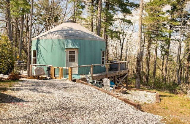 Enjoy the stars while in the hot tub @ "Starlight Yurt"