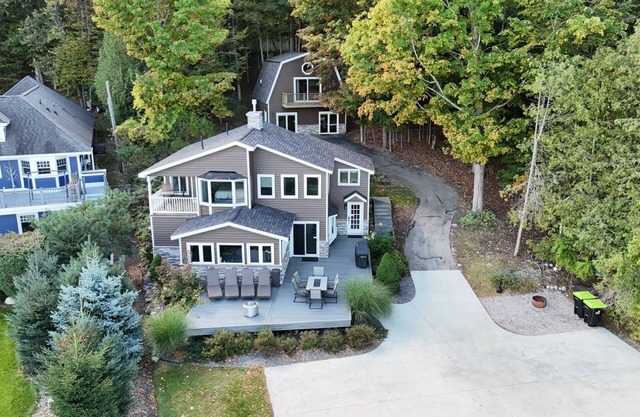 Soaring Eagles; Lakehouse w/ Optional Bunkhouse, Ski