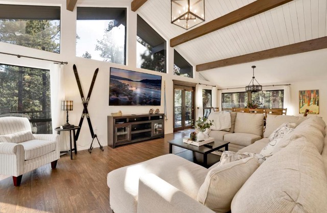 Soaring Pines by Big Bear Vacations Central Cozy Estate Chalet