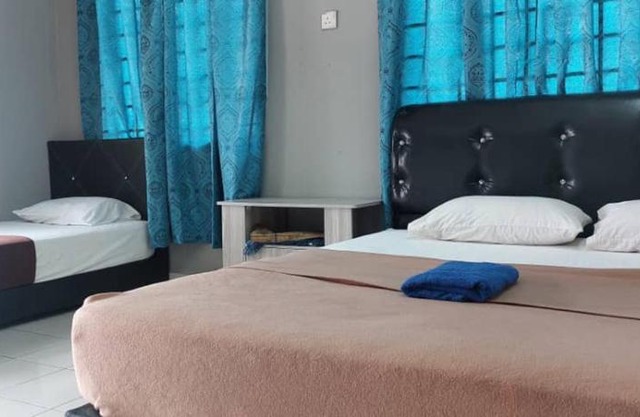 Sobey Laris Roomstay IMAN GMC