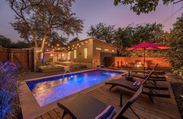 SOCO VILLA: PISCINA, 11 camas Queen, 5 habitaciones, 3 baños