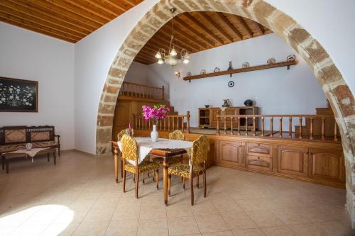 Socrates traditional house