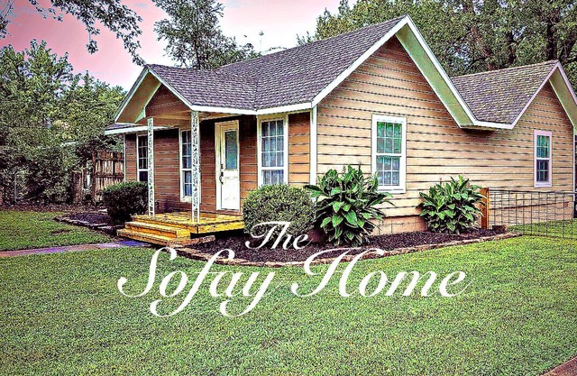 SOFAY HOME UofA - Razorback Greenway - Dickson St