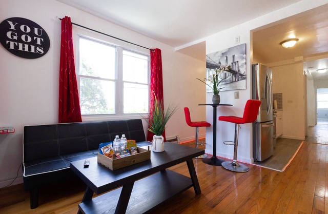 Soho-Stunning 2-Bedrooms Duplex Apartment in Brooklyn, NY