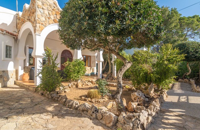 SOL I VENT - Chalet para 8 personas en Cala Llombards. WiFi Gratis.
