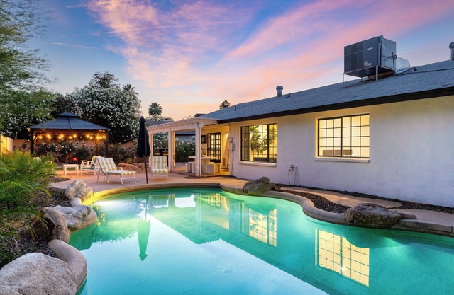 Sol Vista | Private Oasis w/ Pool, Putting Green, and Prime Location